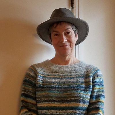 Jane Hat Sweater Apr2 2023 cropped
